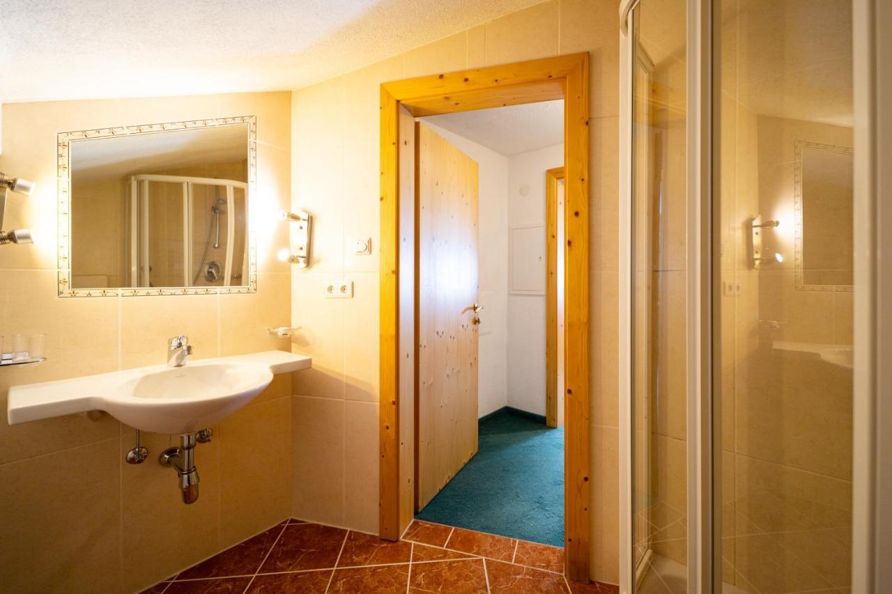 Appartement Haus Rosmarie à Sankt Anton am Arlberg Extérieur photo