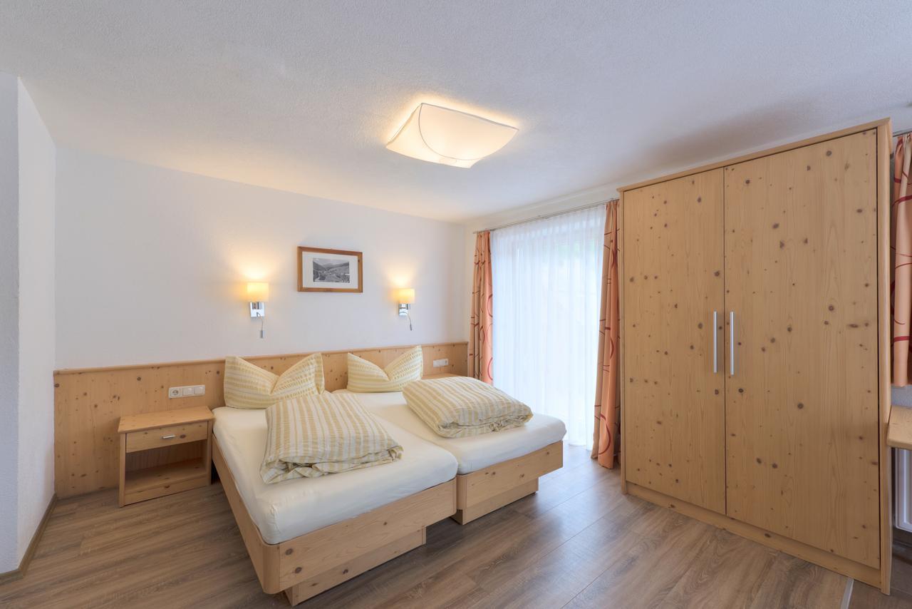 Appartement Haus Rosmarie à Sankt Anton am Arlberg Extérieur photo