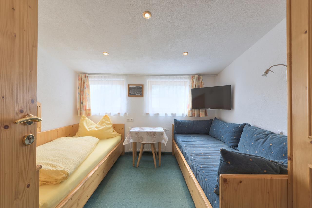 Appartement Haus Rosmarie à Sankt Anton am Arlberg Extérieur photo