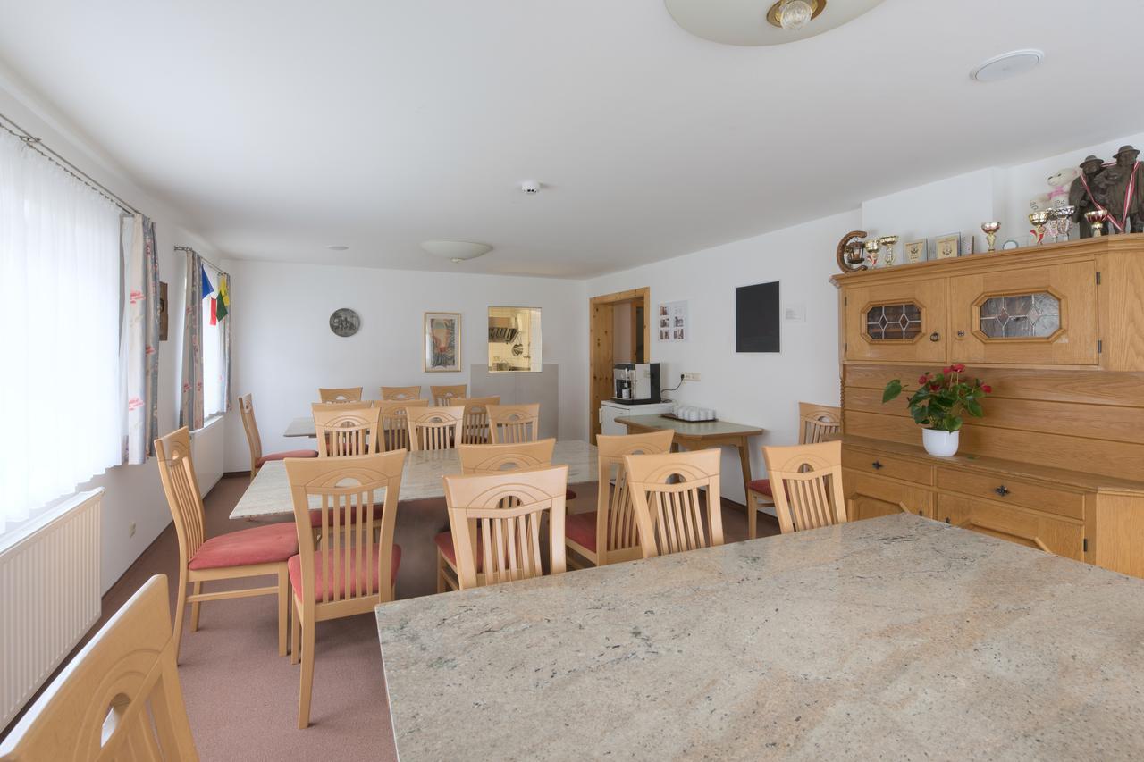 Appartement Haus Rosmarie à Sankt Anton am Arlberg Extérieur photo